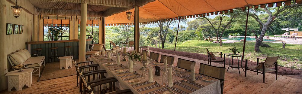 1000x313Cottar’s – Pool pavillion & bar